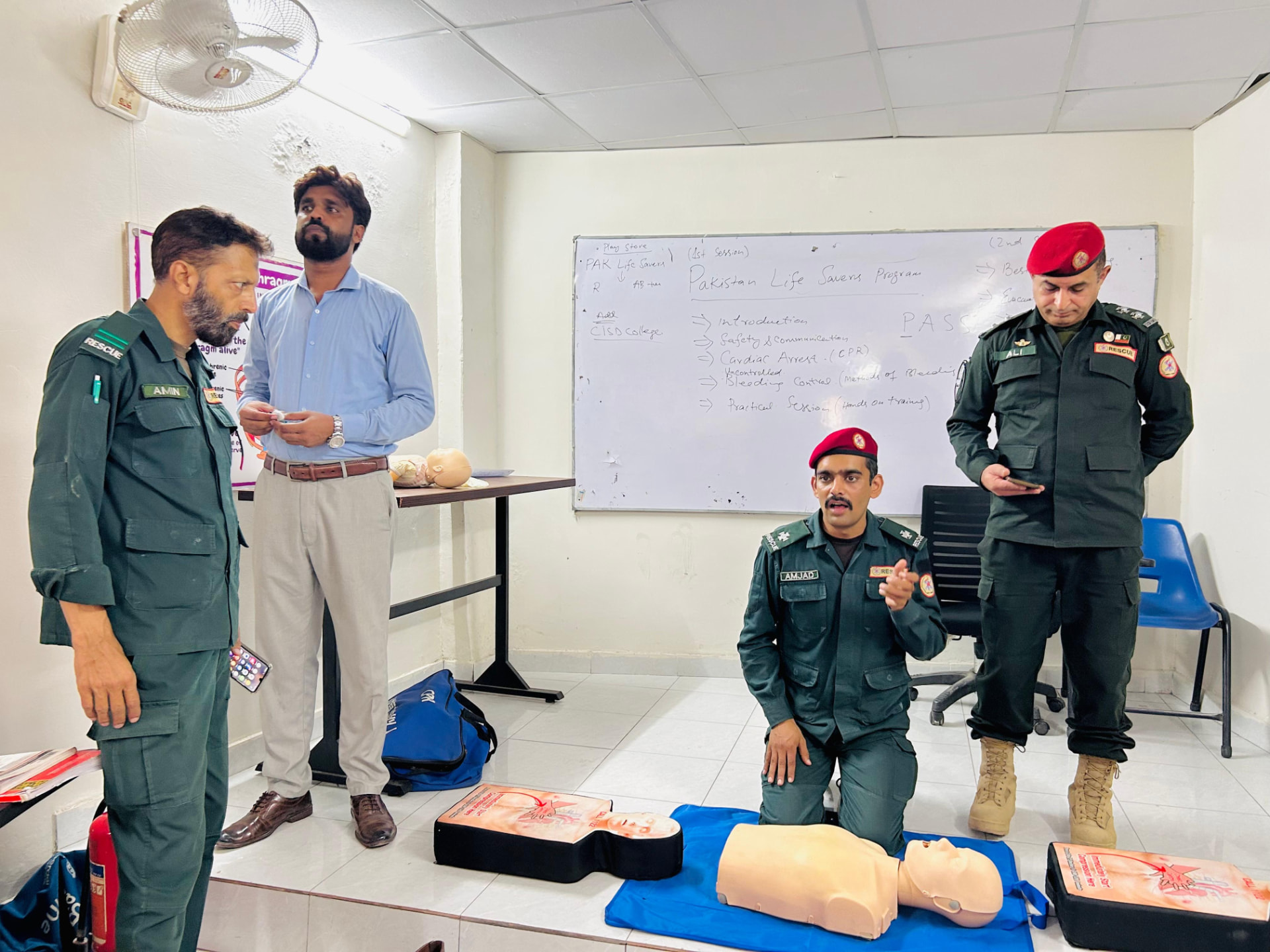 Trainer-led CPR demonstration